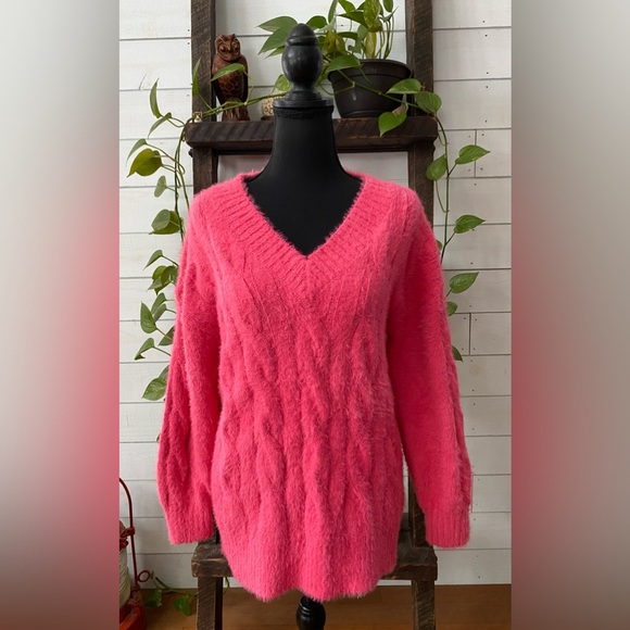 Lucky Brand: Pink Fuzzy Cable Knit V Necklace Sweater - Picture 15 of 17